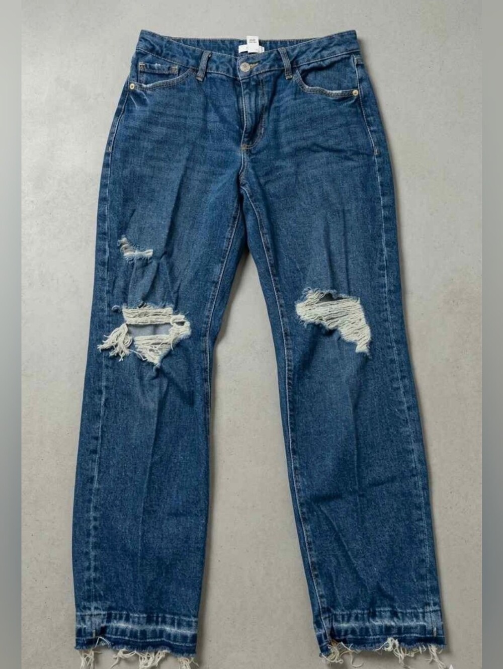 Forever 21 Men's Distressed Dark Blue Relaxed Jeans